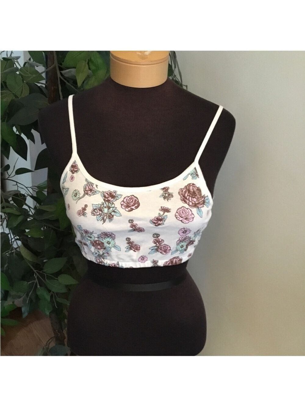 Urban Outfitters floral cami Womans size small pullover cropped